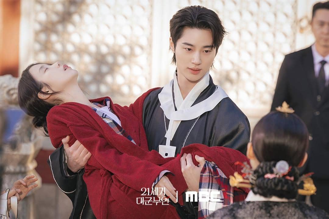 still cut drama Perfect Crown 