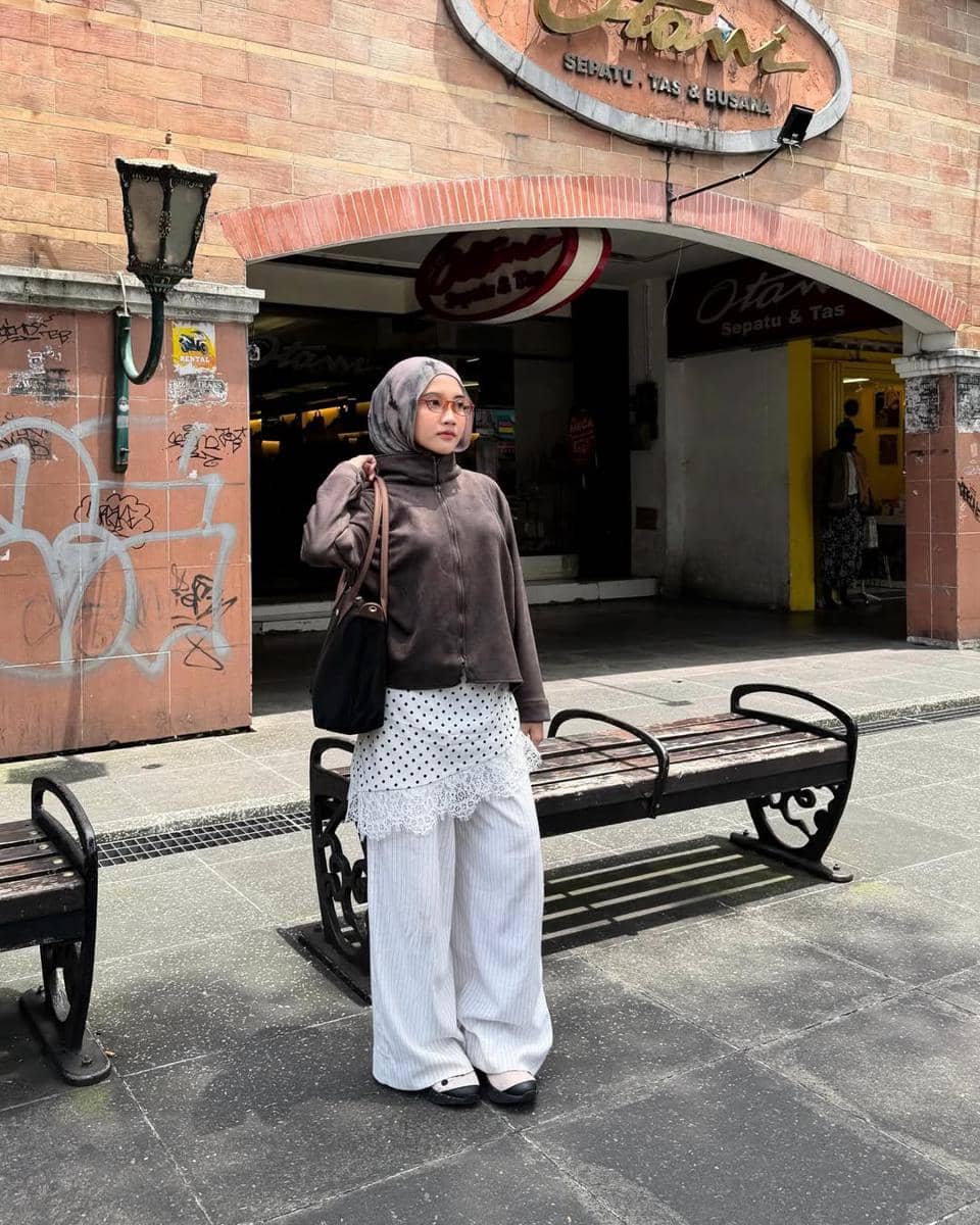 OOTD Motif Polkadot ala Khaila Dian