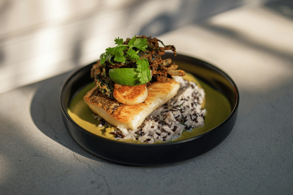 Resep Salmon ala Normandia, Sajian Elegan dengan Saus Cider