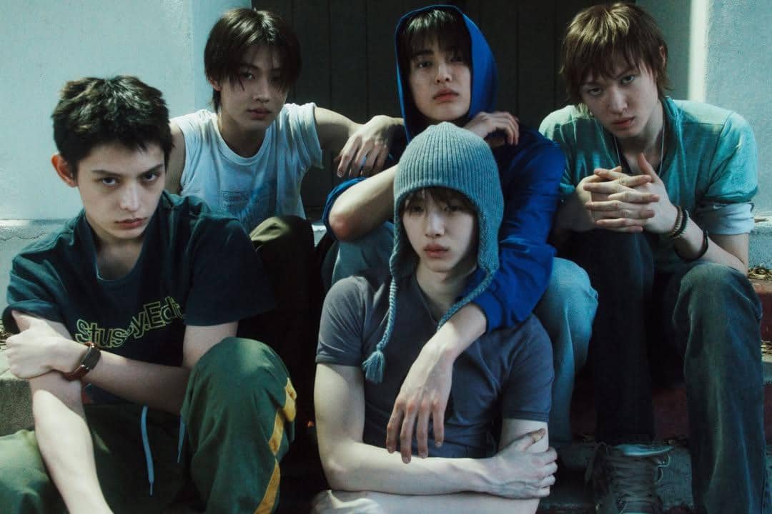 CORTIS GREENGREEN Album Photo 'STREET'