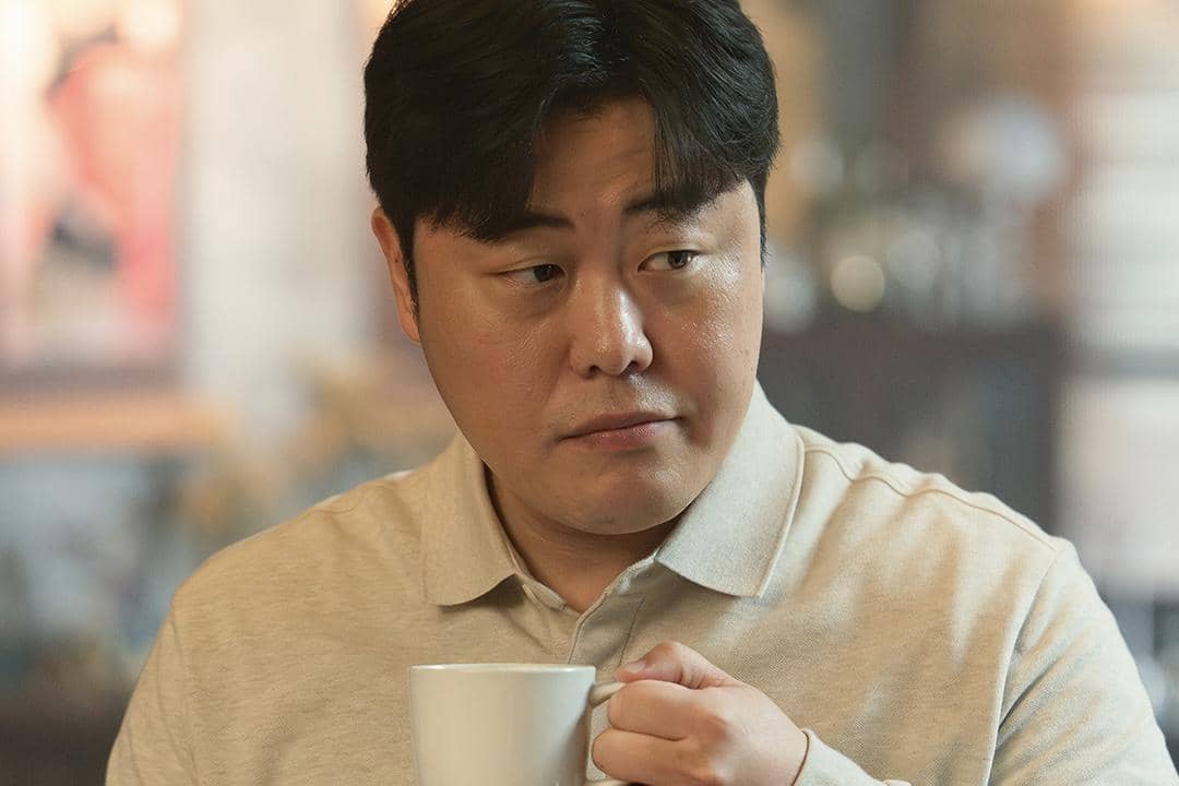 cuplikan drakor We Are All Trying Here 