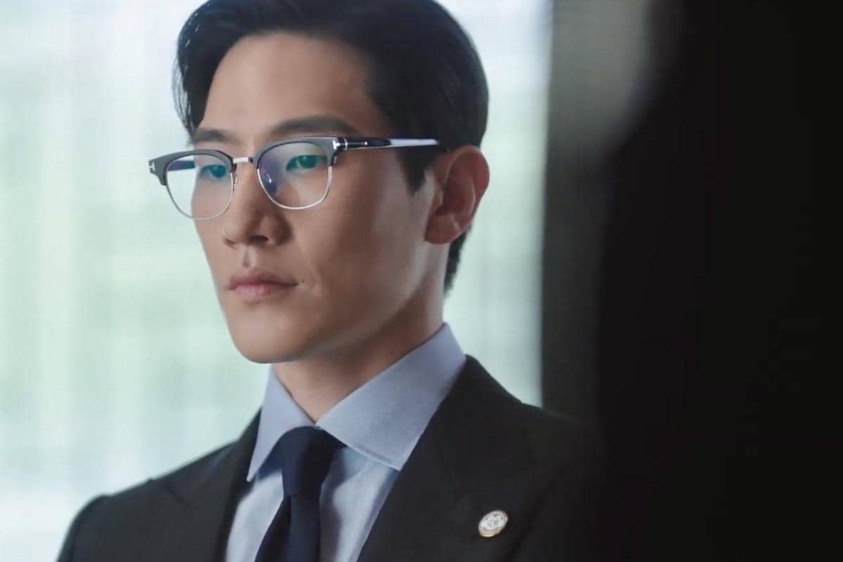 Min Jung Woo (Noh Sang Hyun) dalam drakor Perfect Crown