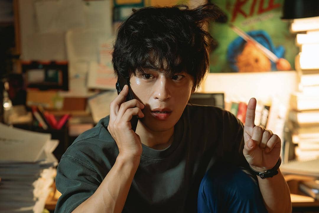 Hwang Dong Man (Koo Kyo Hwan) dalam drakor We Are All Trying Here 