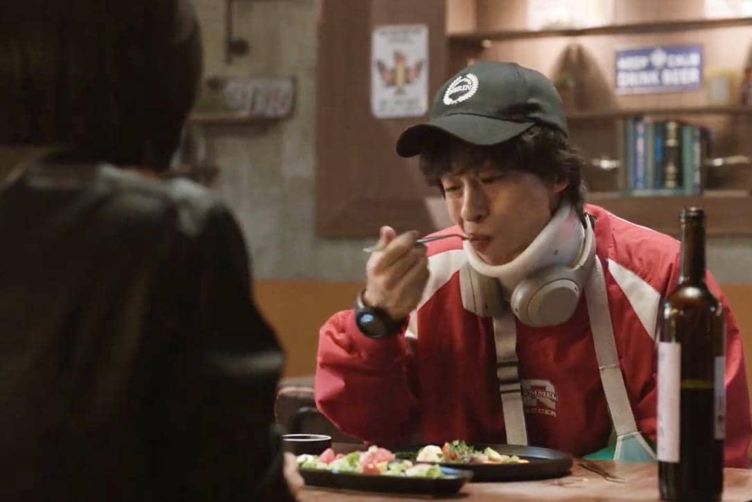 Hwang Dong Man (Koo Kyo Hwan) dalam drakor We Are All Trying Here 