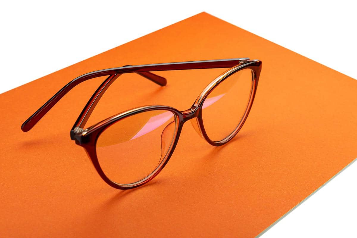ilustrasi kacamata