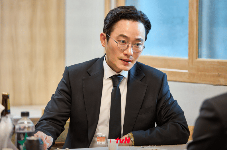 Park Sung Il di drama Mad Concrete Dreams