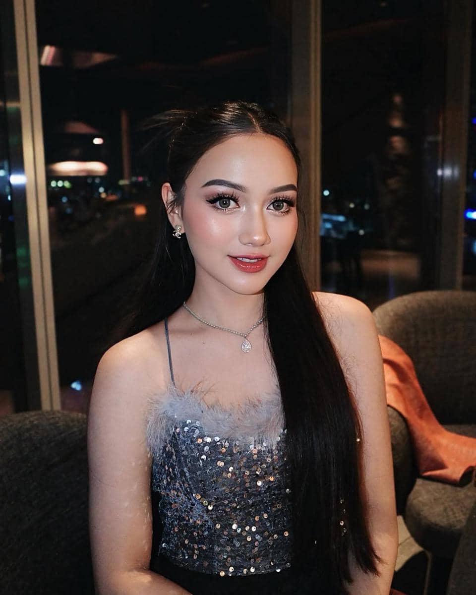 inspirasi hairdo ala Nanda Arsyinta 