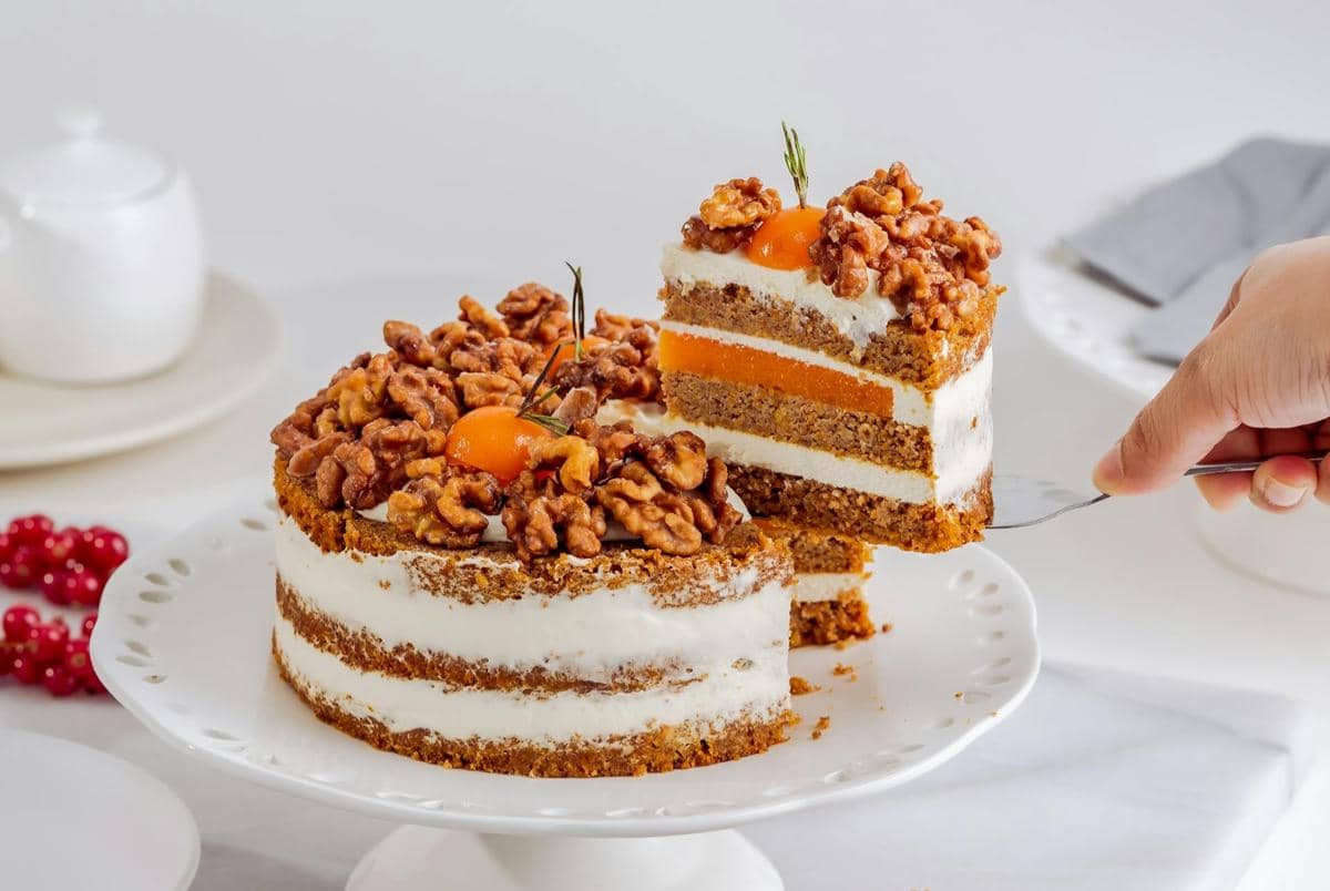 Resep Caramel Carrot Cake yang Lembut, Manisnya Bikin Nagih!
