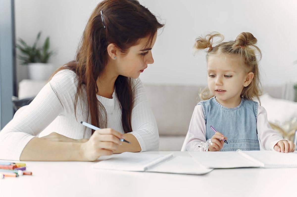 4 Tips agar Anak Tidak Bingung antara Bahasa Ibu dan Bahasa Asing