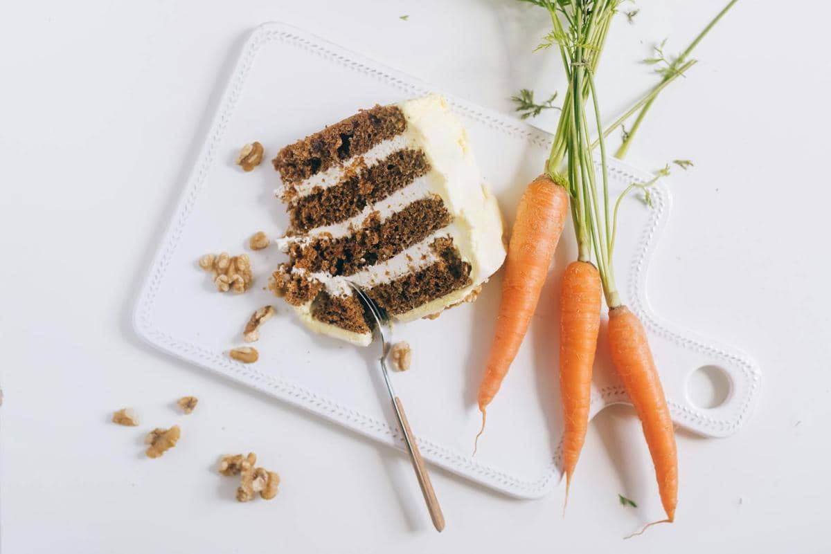 ilustrasi caramel carrot cake
