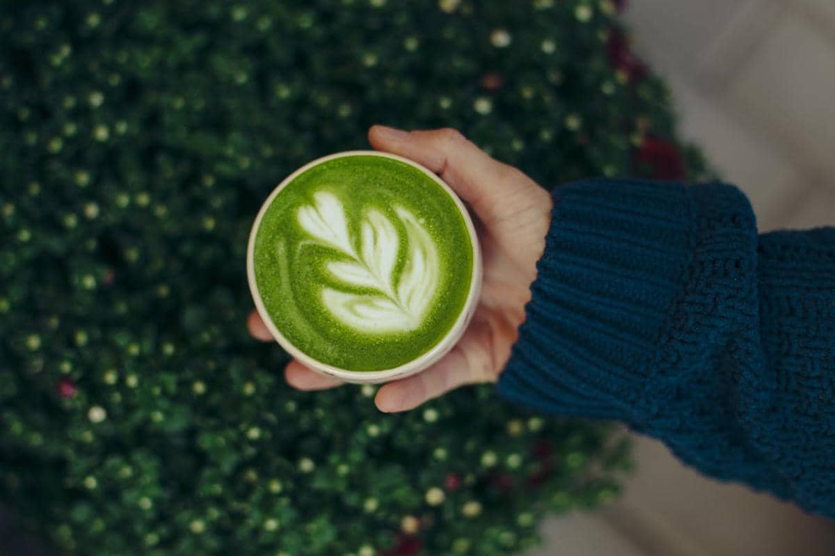 ilustrasi matcha latte