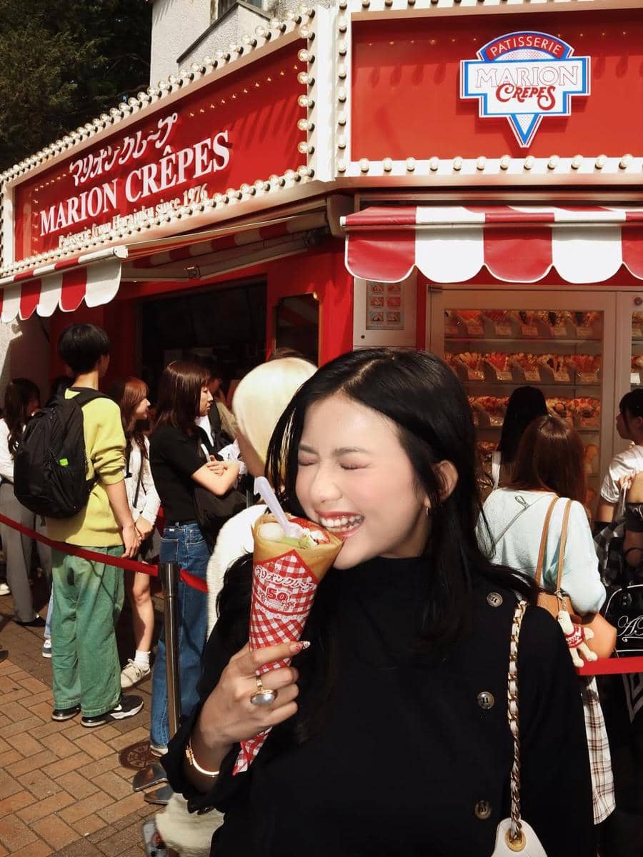 Diva Azzura liburan di Jepang