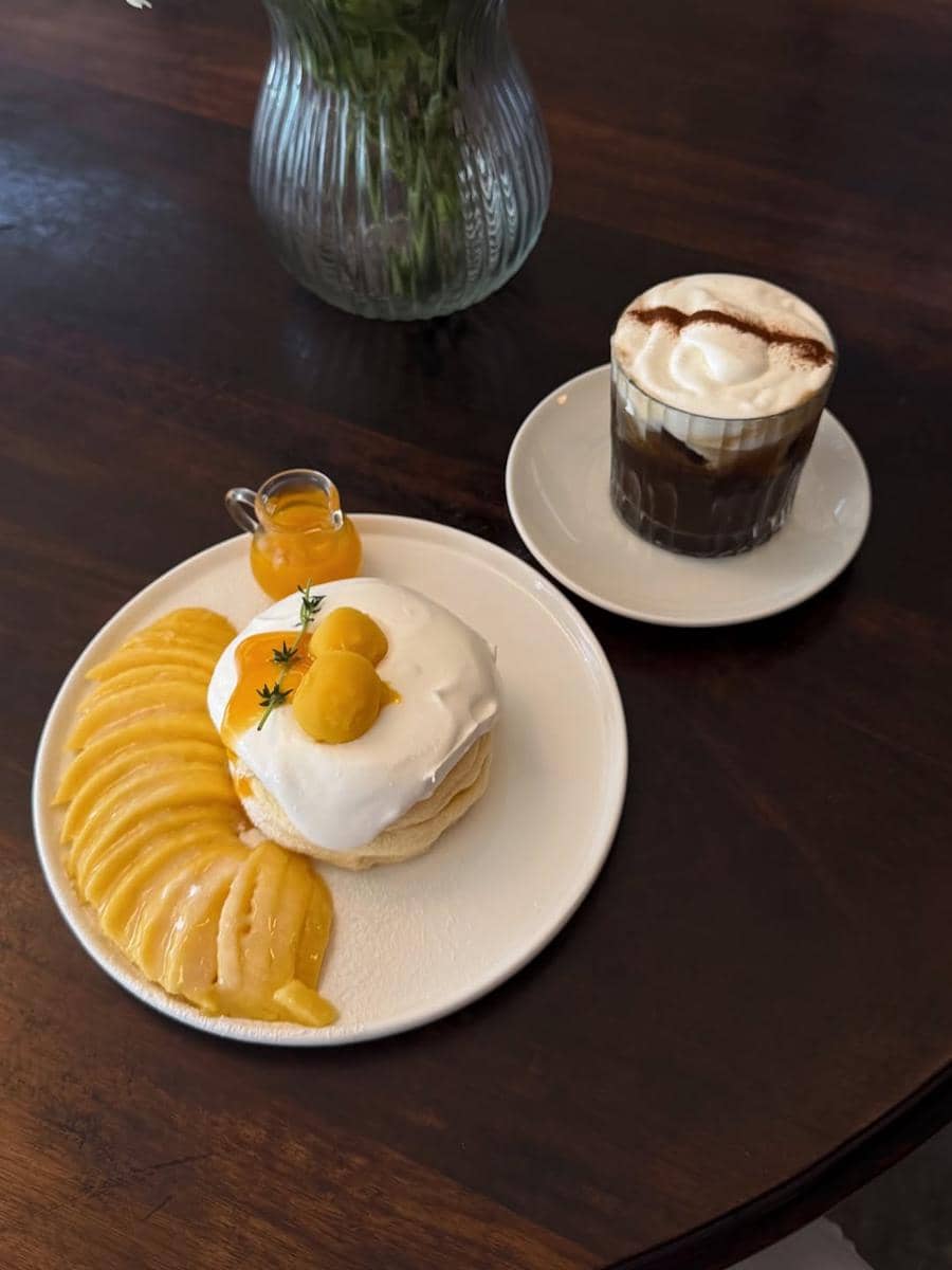 Yunita Siregar liburan musim semi di Jepang