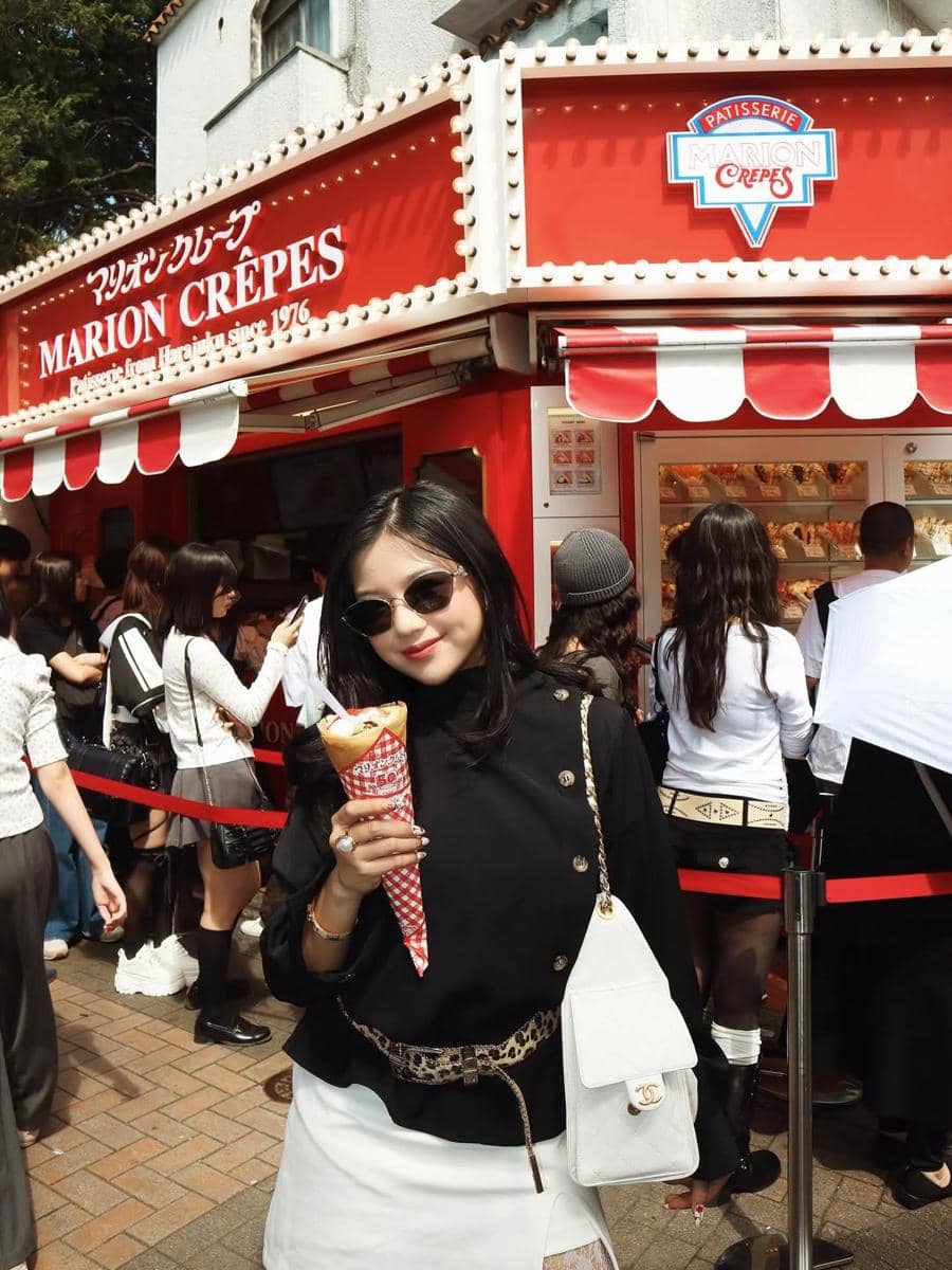 Diva Azzura liburan di Jepang