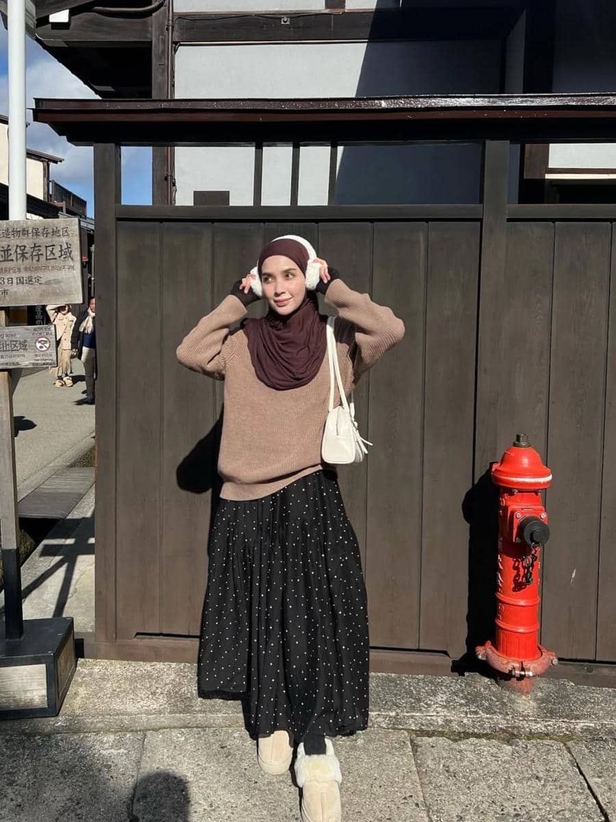 Keluarga Hamidah Rachmayanti saat liburan di Takayama