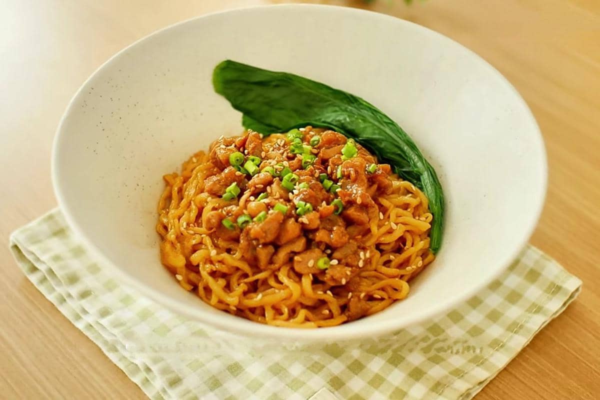 Resep Bakmi Ayam Rumahan yang Kenyal dan Bumbunya Meresap!