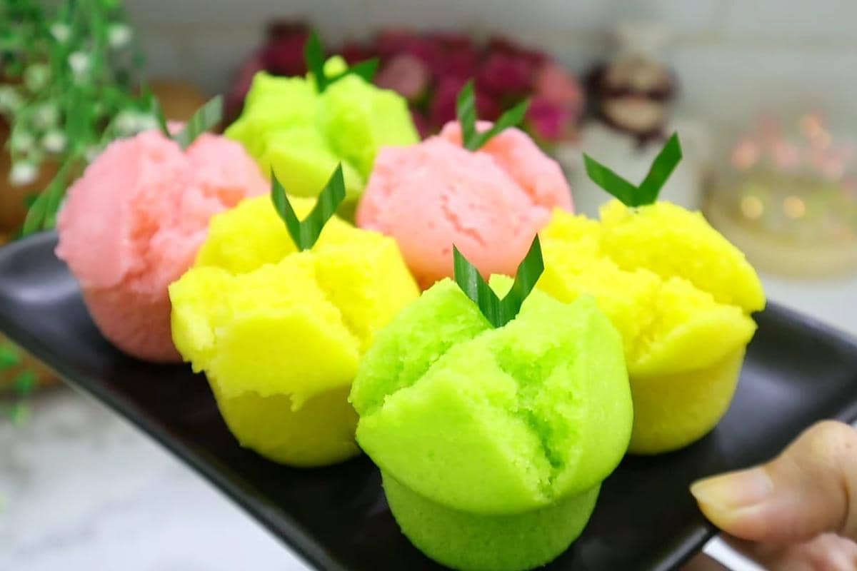 ilustrasi kue mangkok tape singkong