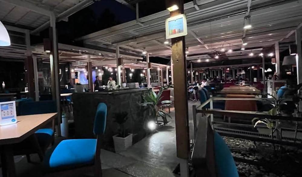 Cafe Halaman (google.com/maps/Luki Kusumawardhani)