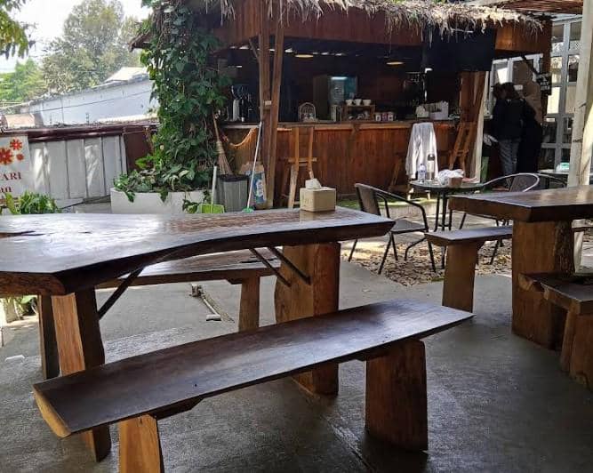 Garden Coffee Bandung (google.com/maps/yuarny sartika)