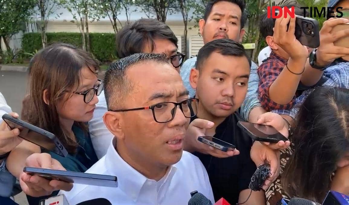 Menteri Pendidikan Tinggi,Sains dan Teknologi (Mendiktisaintek), Brian Yuliarto (IDN Times/Ilman Nafi'an)