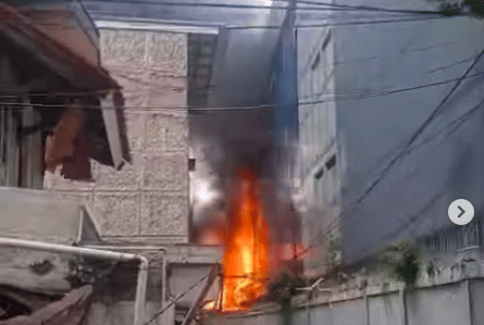 Kebakaran Gedung Kemendagri di Pasar Minggu, 18 Mobil Damkar Dikerahkan