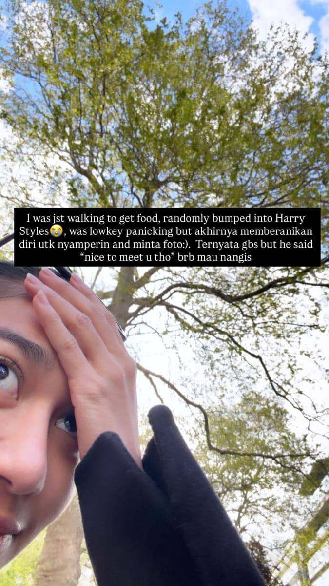 Azizah Salsha ditolak foto sama Harry Styles di Paris