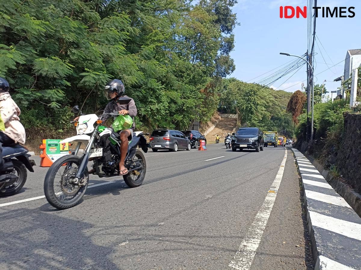 Reaksi Pemotor saat Tanjakan Gombel Semarang Diberlakukan 2 Jalur