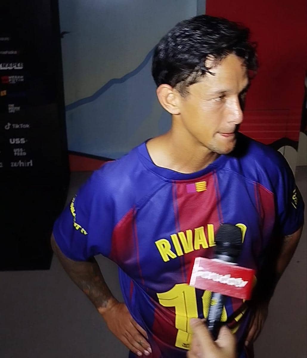 Irfan Bachdim dapat jersey Rivaldo