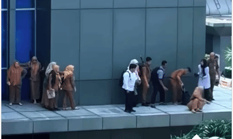 Mencekam! Pegawai Kemendagri Terjebak di Rooftop saat Kebakaran