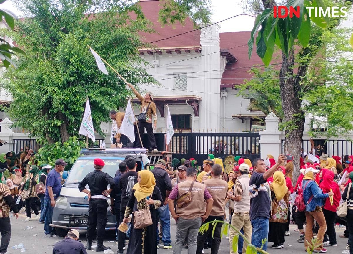 Beda Nasib dengan Amsal, Pujakesuma Geruduk PN Medan Minta Toni Anggoro Bebas