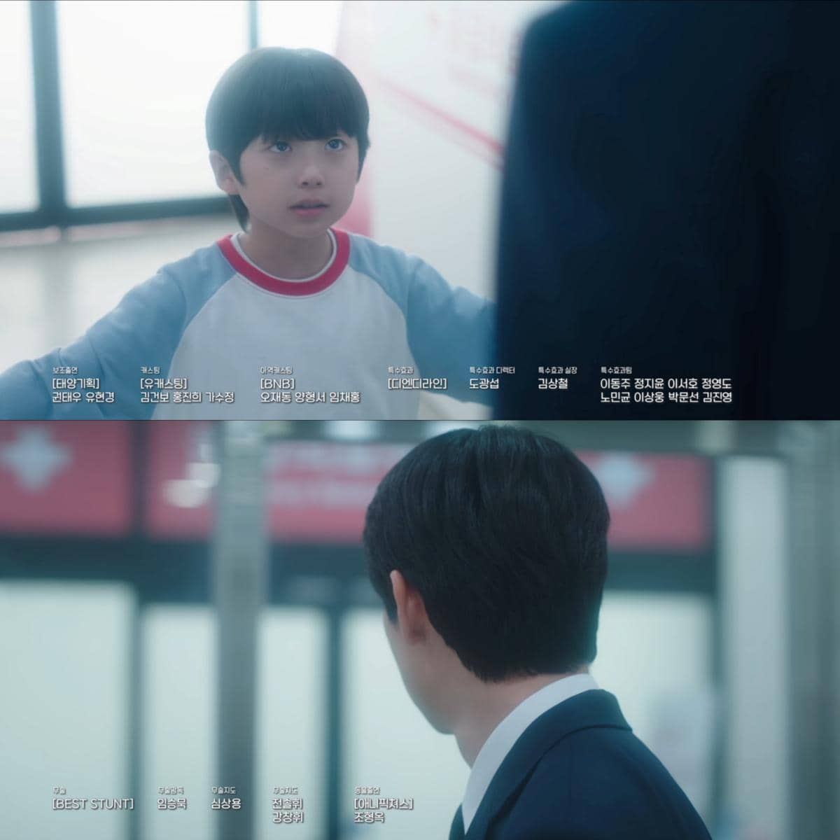 Seorang anak laki-laki berbicara dengan pria berjas di adegan drama Korea Phantom Lawyer yang ditayangkan di Netflix.