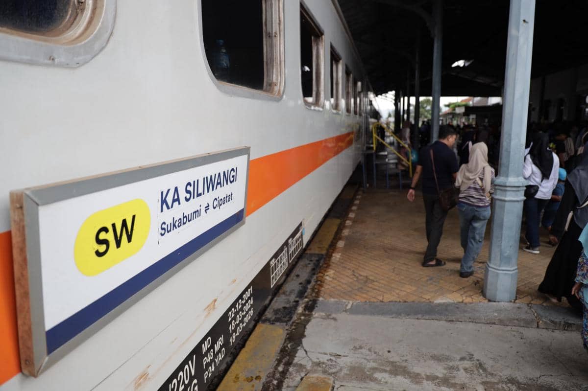 Terdampak Gogosan, Jalur Kereta Api Cibeber Belum Bisa Dilalui 