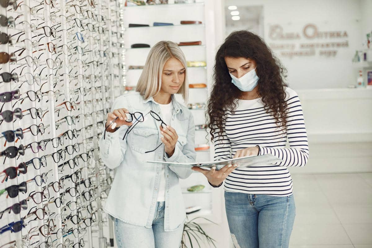 6 Optik Kacamata di Daerah Tunjungan dengan Layanan Terbaik