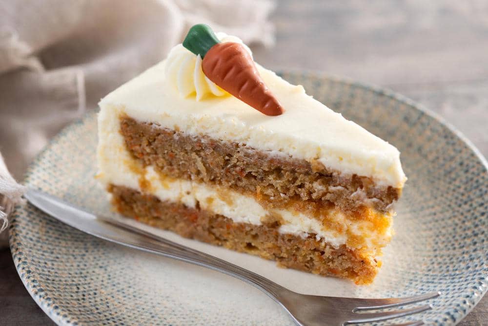 Kenapa Cream Cheese Frosting Jadi Topping Terbaik Carrot Cake?