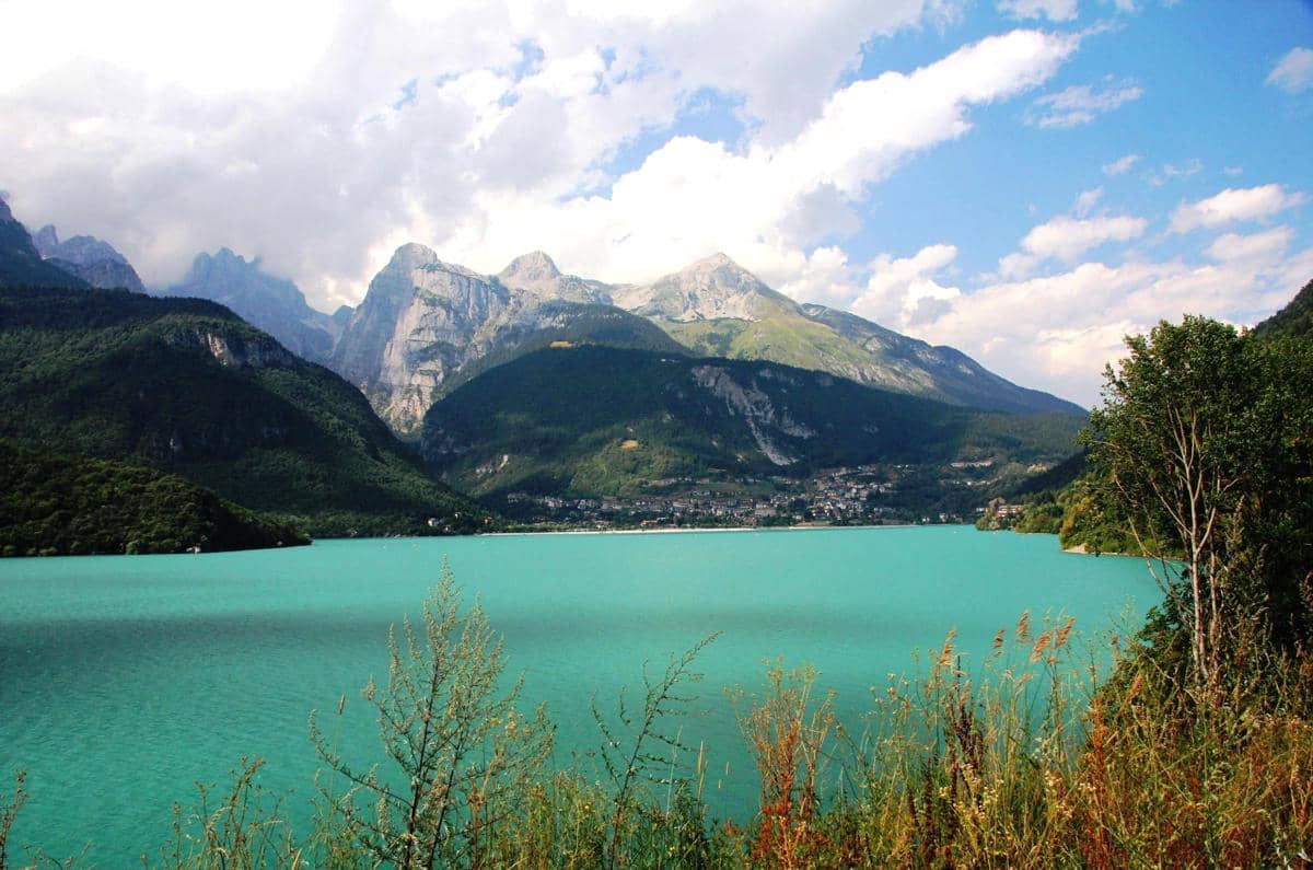 5 Fakta Danau Molveno, Dijuluki Danau Terbersih di Italia