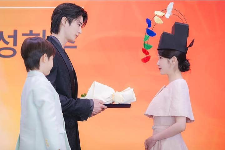 cuplikan drama Perfect Crown.