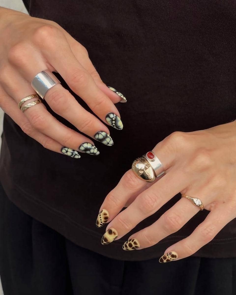 ilustrasi nail art motif