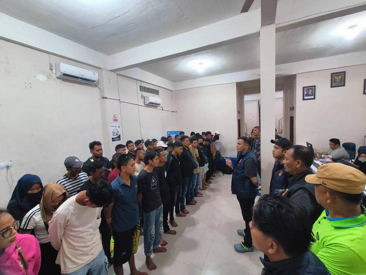 Para PMI ilegal saat berada di P4MI Kota Dumai