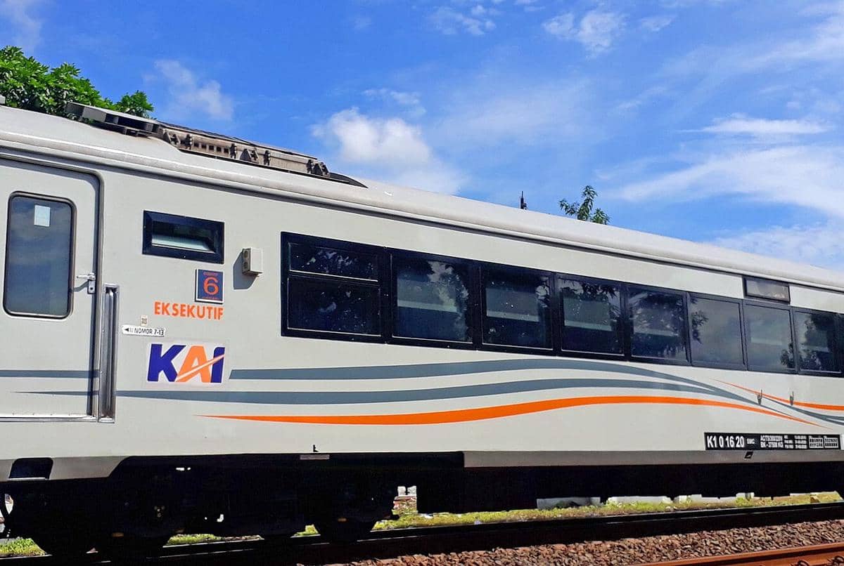 ilustrasi kereta eksekutif new generation 