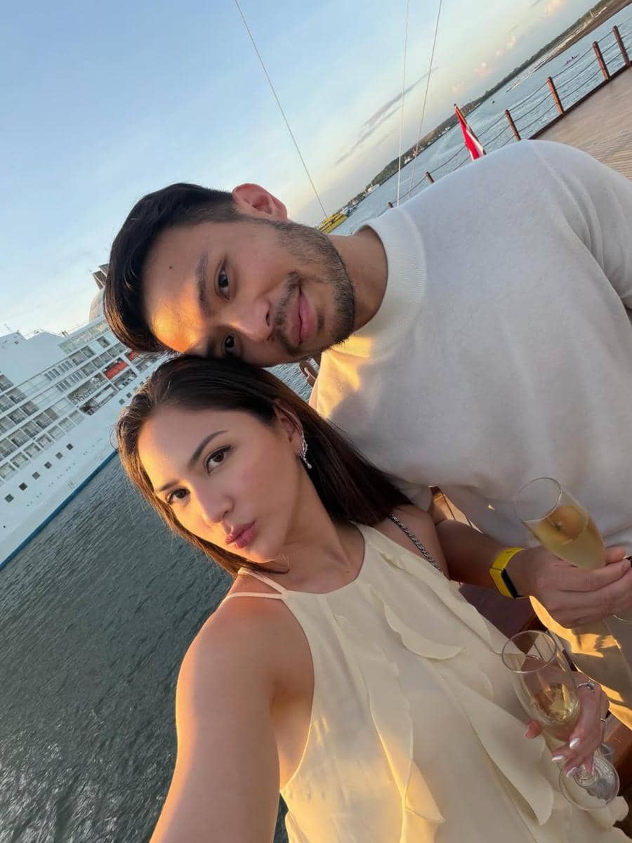 Jessica Mila dan keluarga liburan