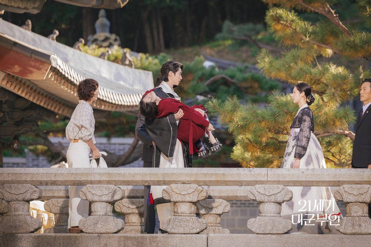 still cuts drama Perfect Crown