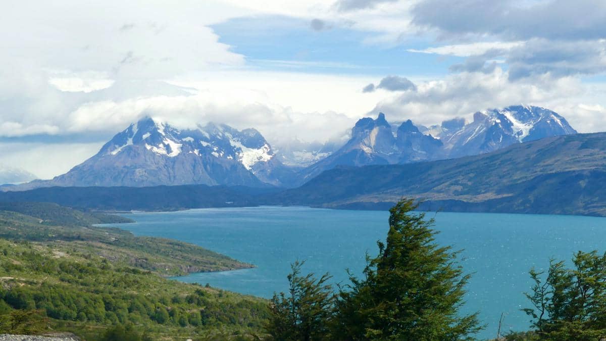 ilustrasi Taman Nasional Torres del Paine (pexels.com/Armelle Bernard)