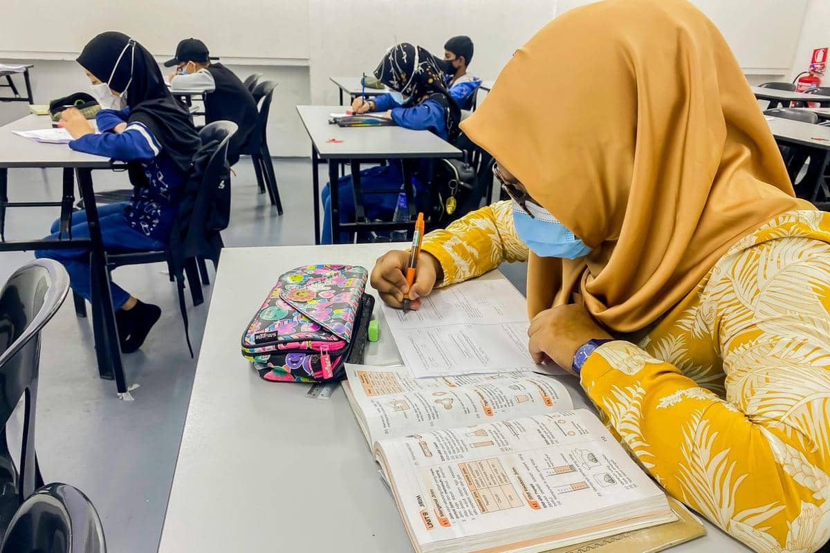 Ilustrasi SPMB SMA Jatim 2026.  