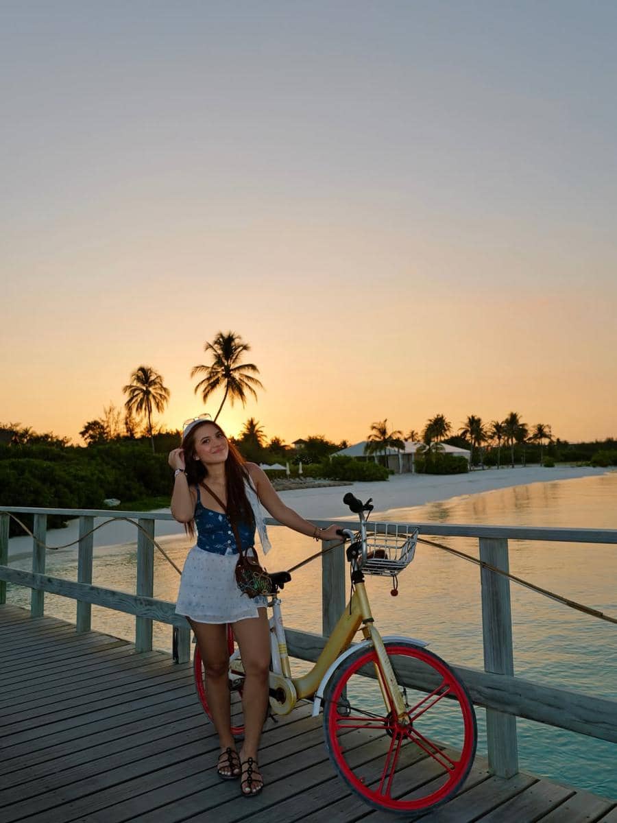 Marsha Aruan berlibur di Maldives