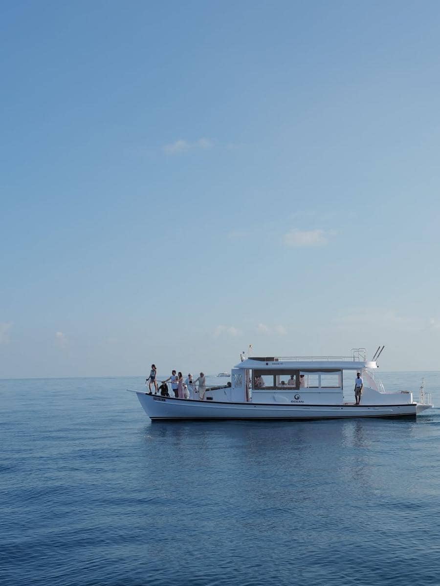 Regina Phoenix liburan di Maldives