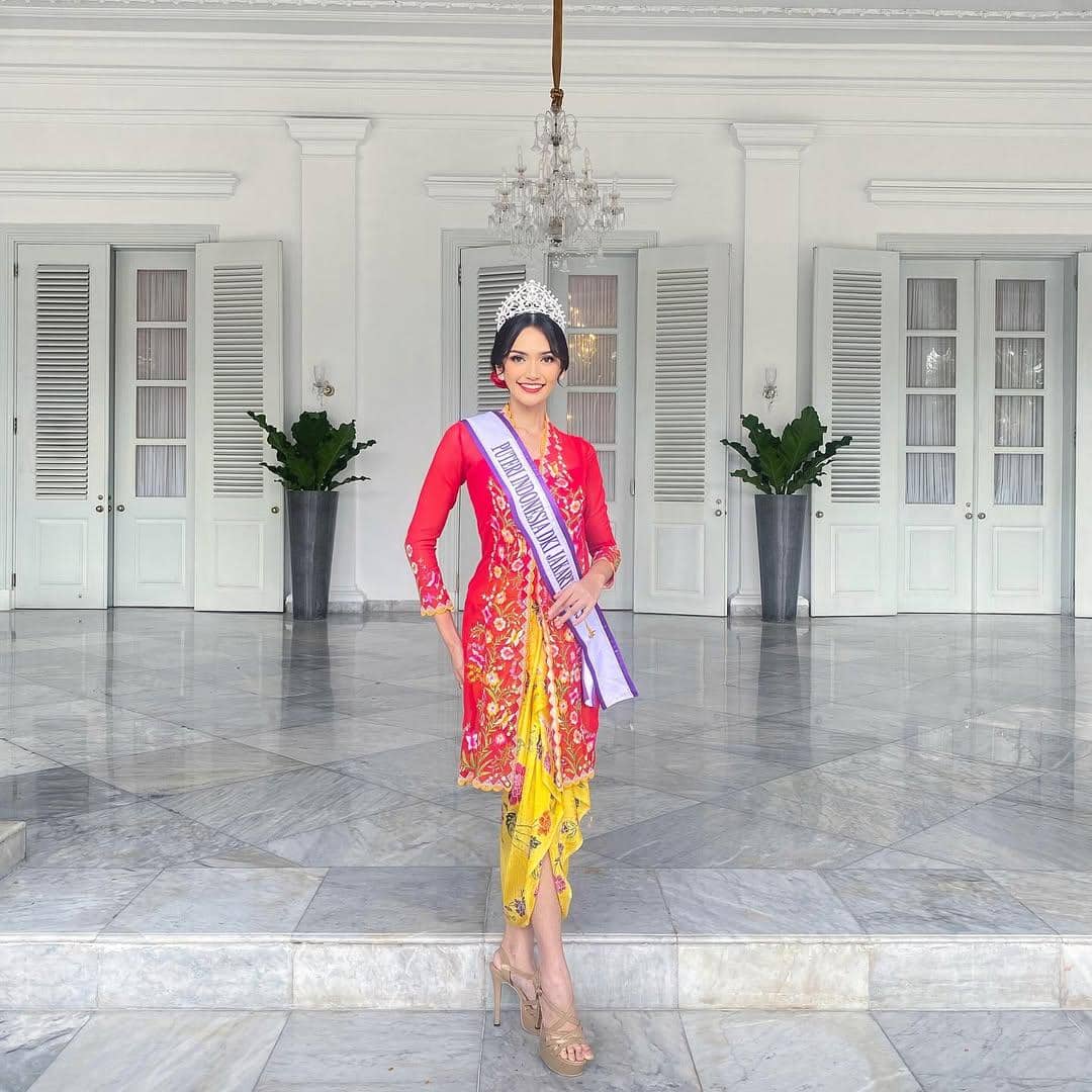 ide kebaya ala Puteri Indonesia Lingkungan 2025, Melliza Xaviera Putri 