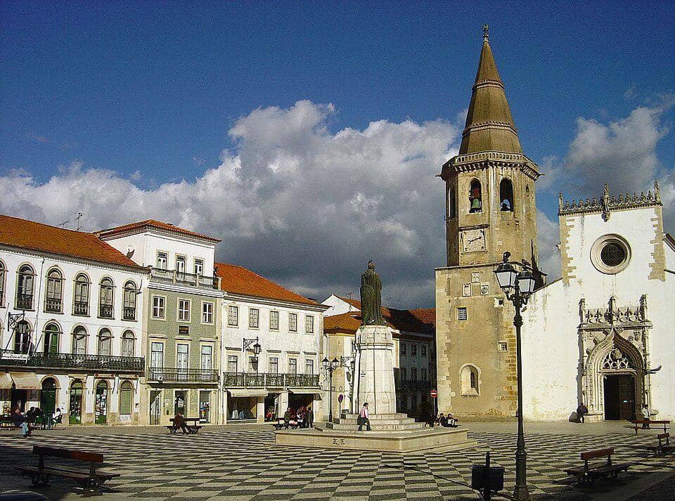 Kota Tomar di Portugal