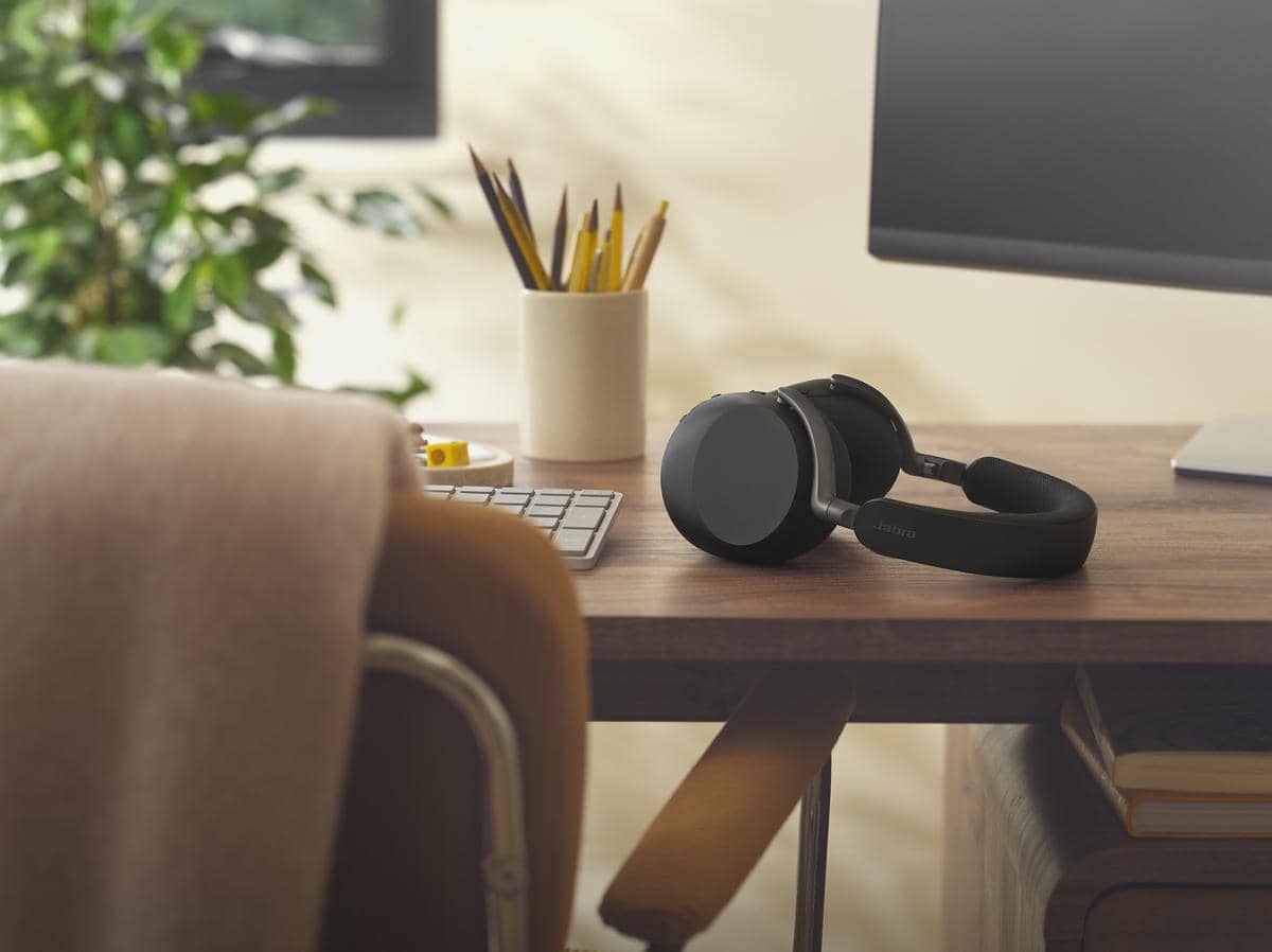 3. Jabra Evolve3 85.jpg