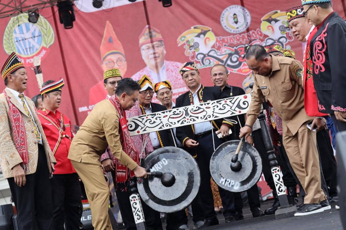 Merawat Warisan Budaya, Festival Naik Dango ke-3 Meriahkan Pontianak