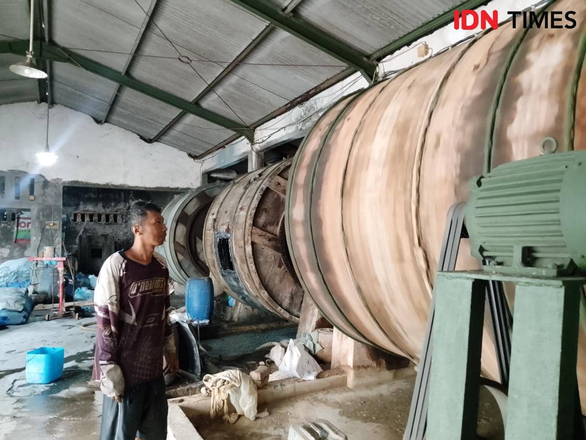 Harga Bahan Melejit, Industri Kulit Magetan Kian Terjepit